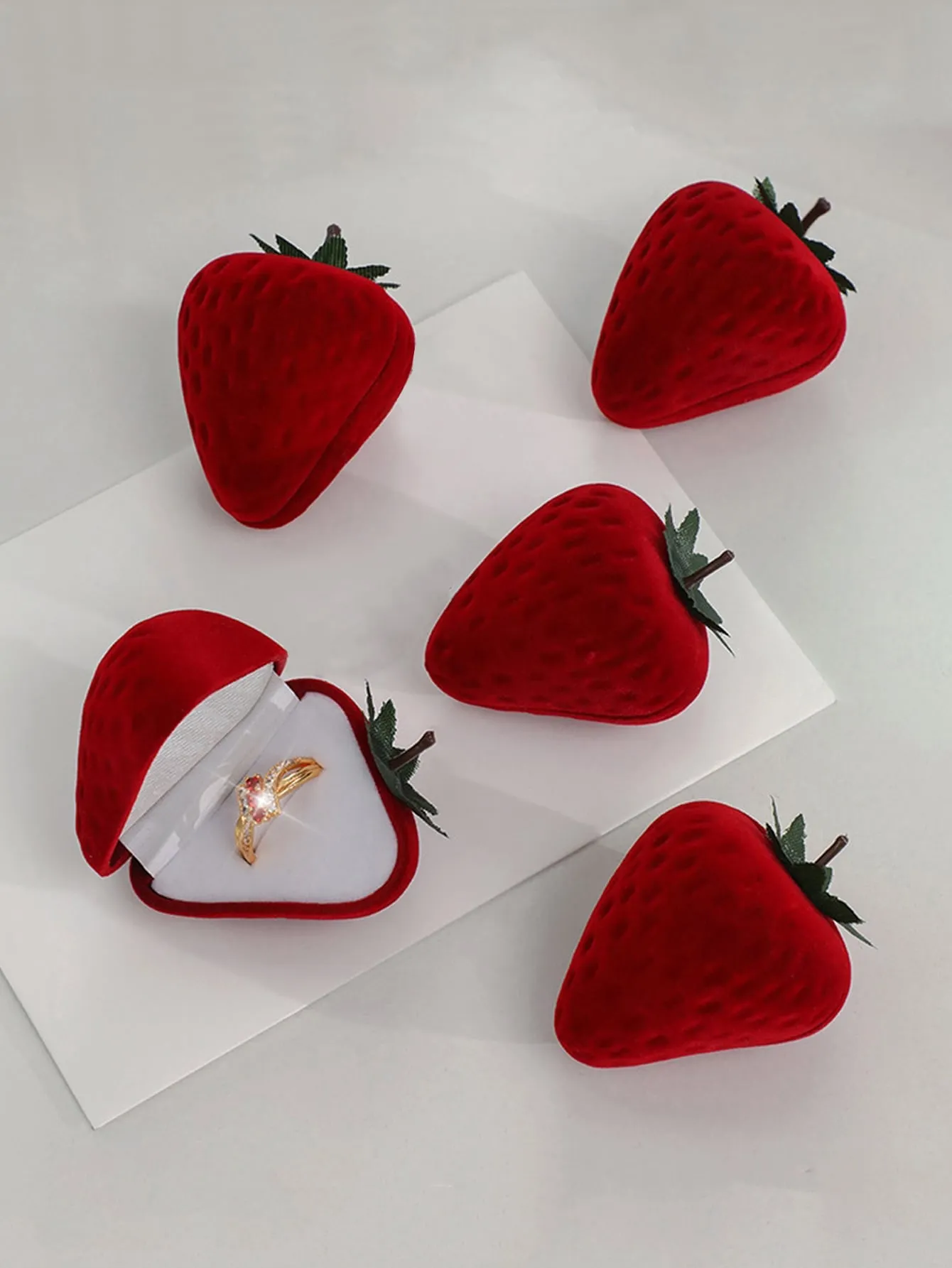 1pc Strawberry Design Jewelry Storage Box, Simple Fruit Shaped Ring Box For Home