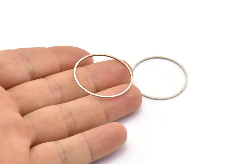 30mm Silver Rings - 24 Antique Silver Brass  Circle Connectors (30x1x1mm) BS 1089 H0009