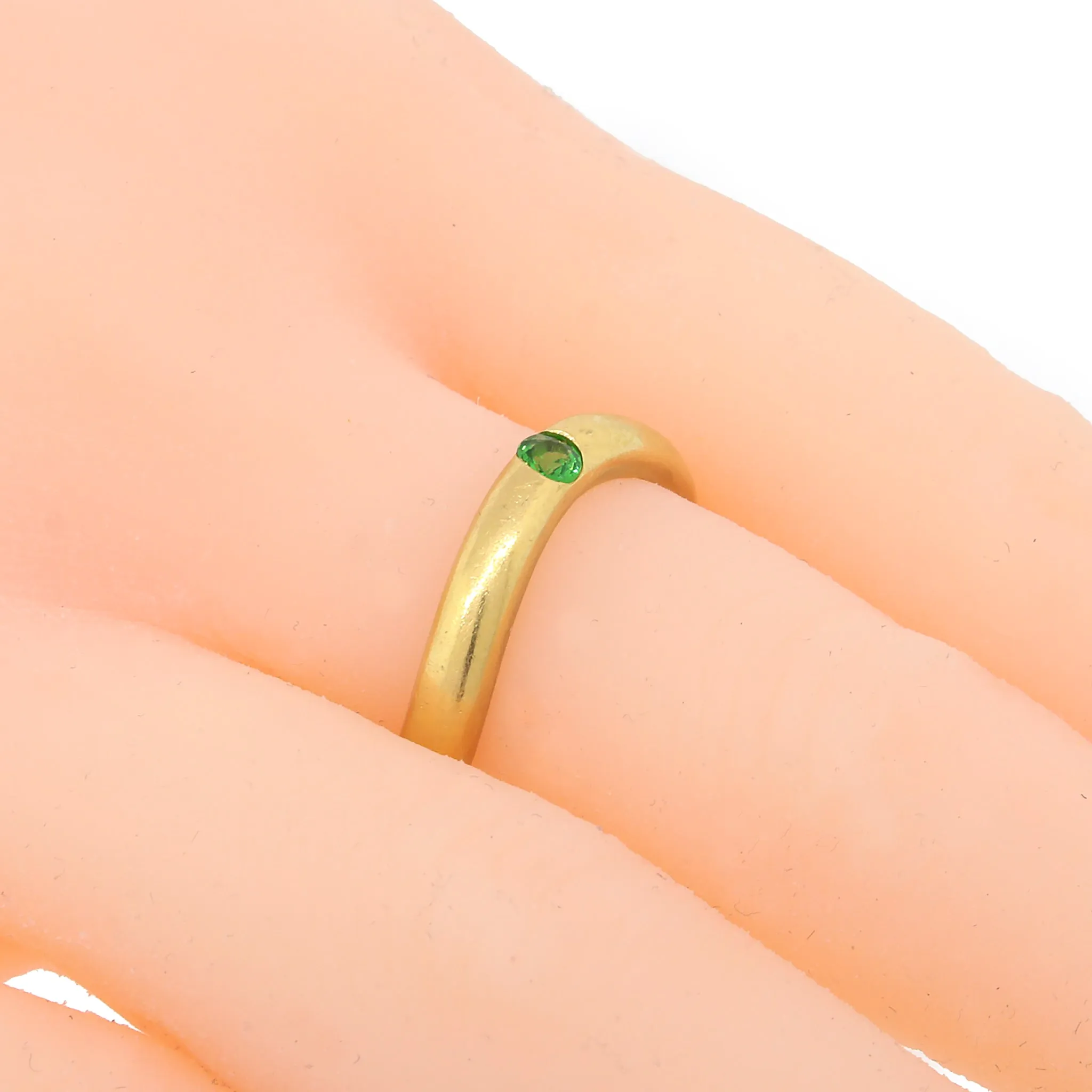 Angela Cummings Chrome Diopside & Gold Curve Ring in 18k Gold