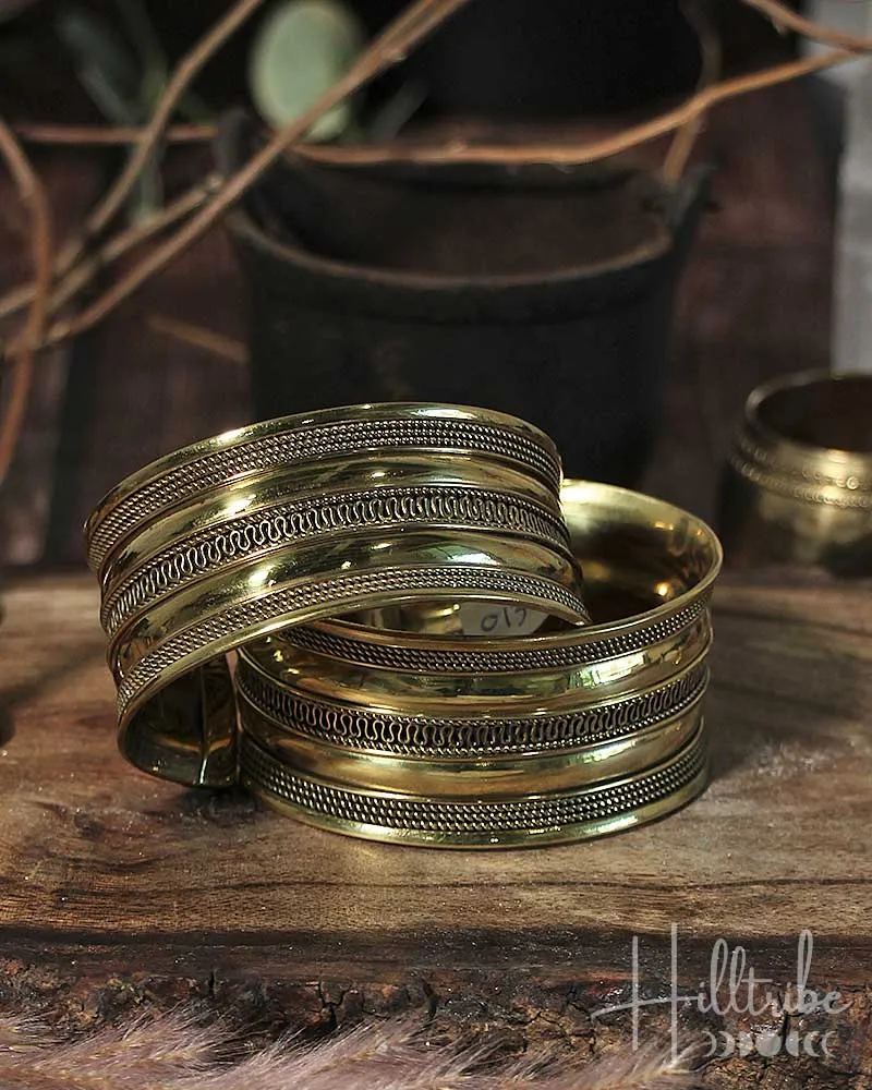 Baluta Waves Brass Bangle