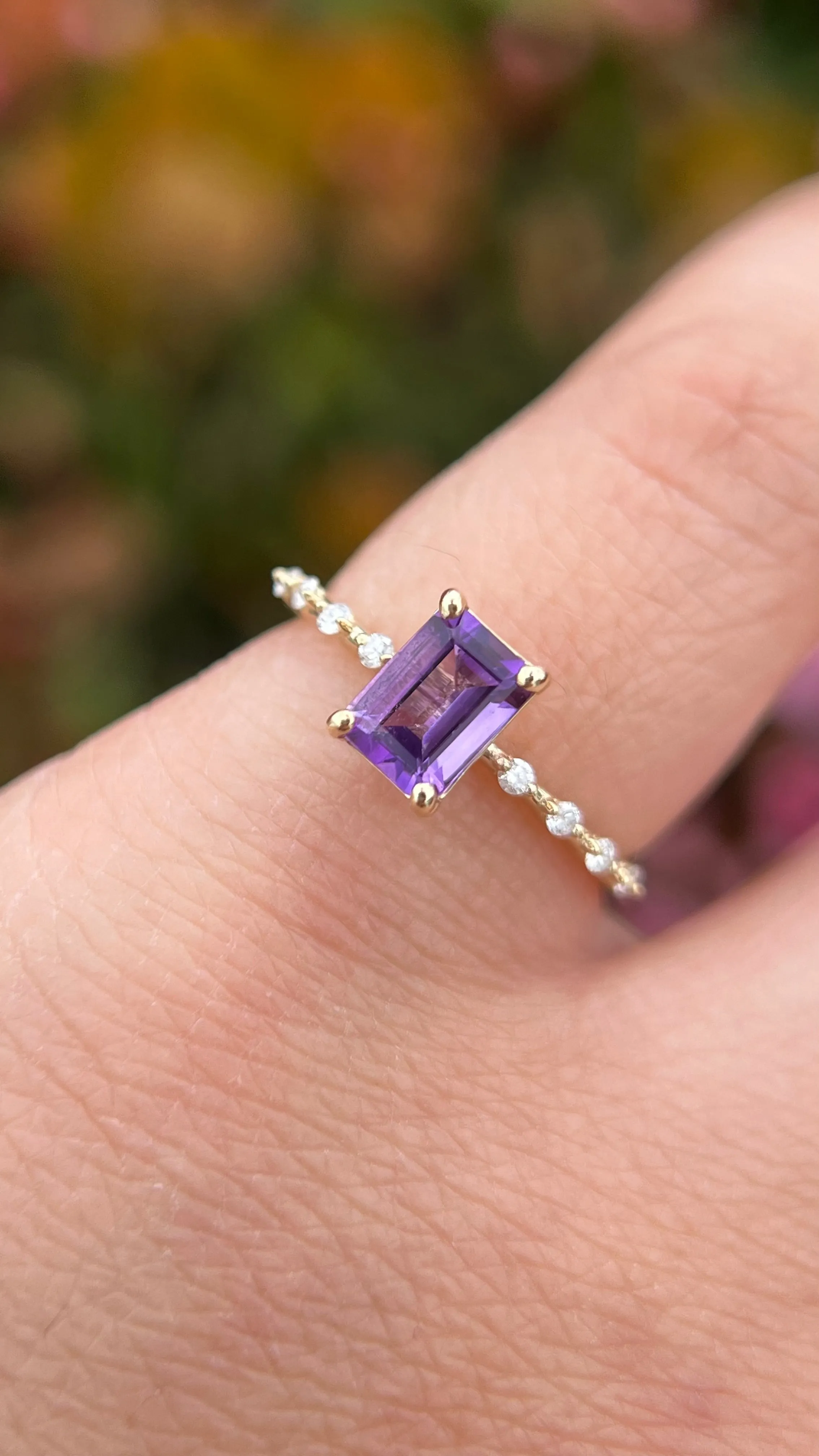 Bella 7x5mm 0.75ct Emerald Cut Amethyst Spaced Diamond Ring 14K Gold DFR017