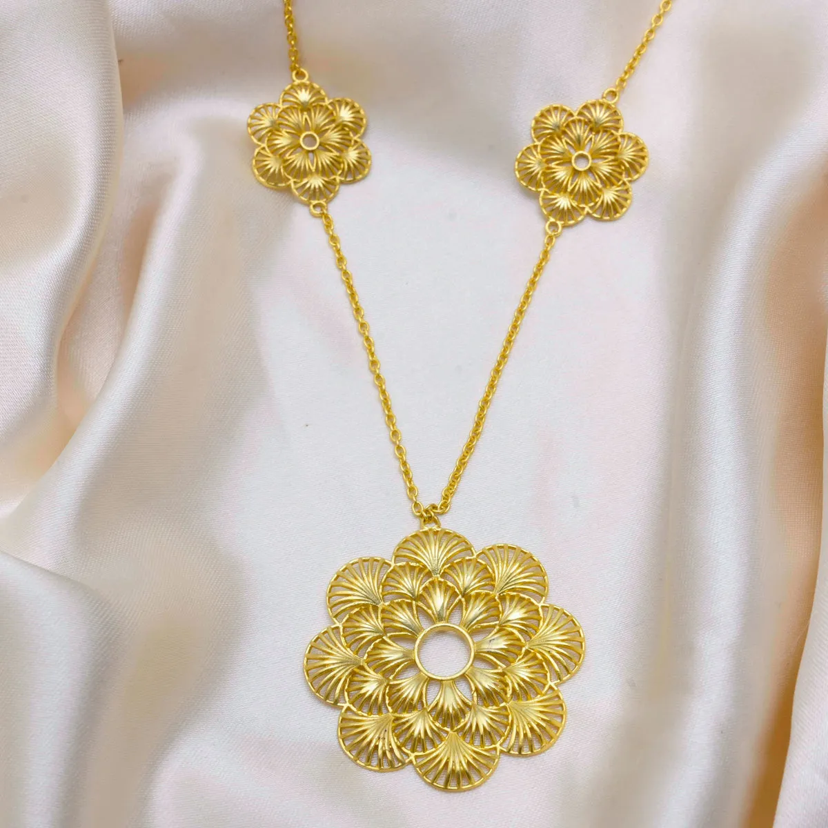 Chicory Gold Necklace