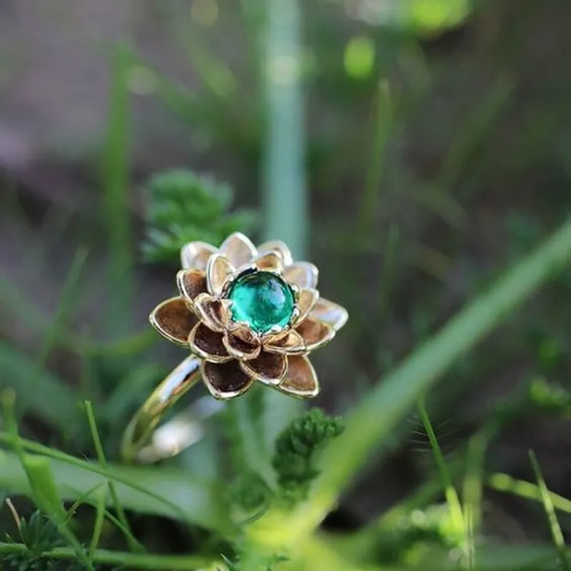 Fresh Lotus Small Moonstone Ring