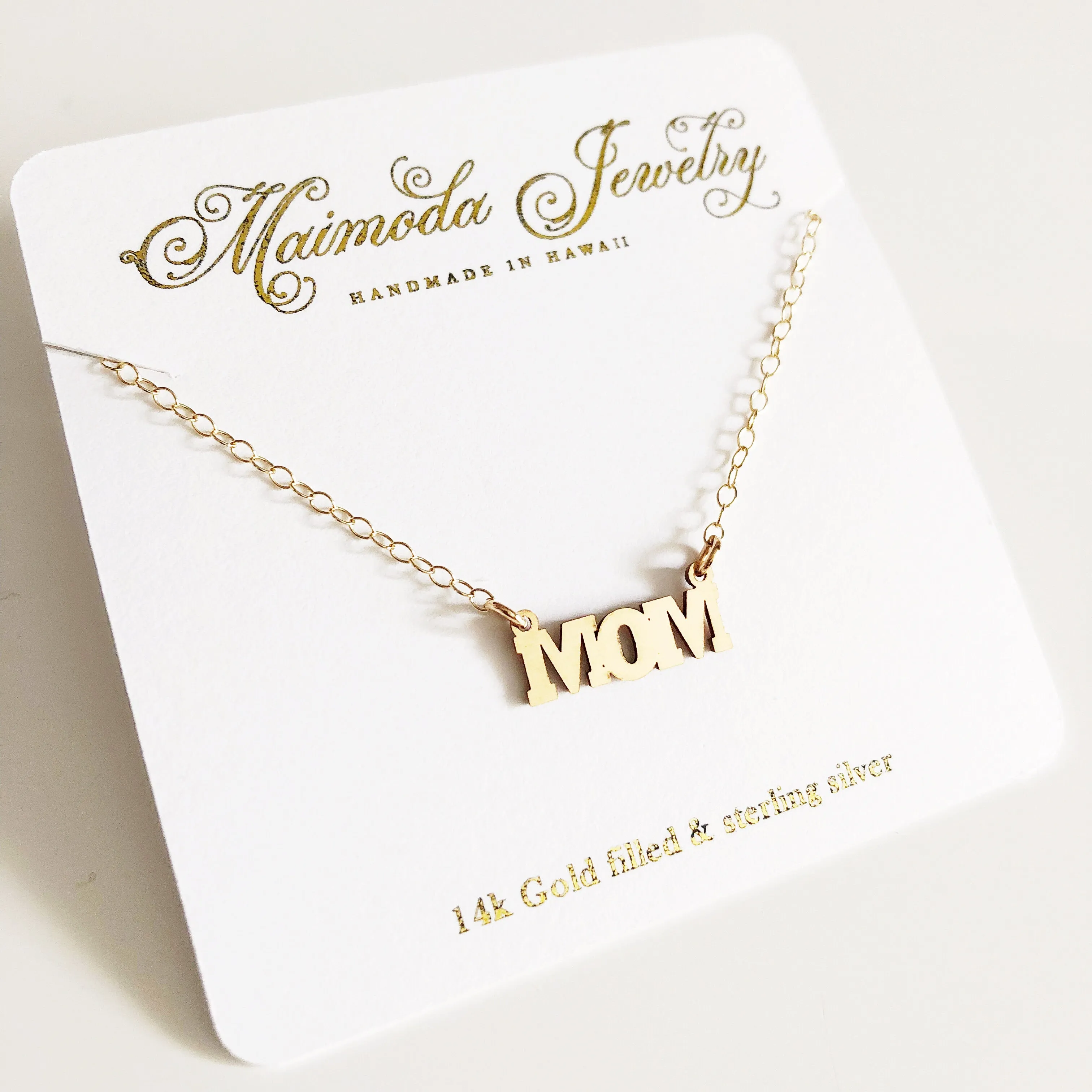 MOM pendant necklace (N277)